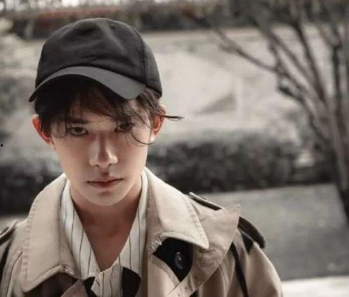 娱乐吃瓜易烊千玺周冬雨,娱乐吃瓜现场再现